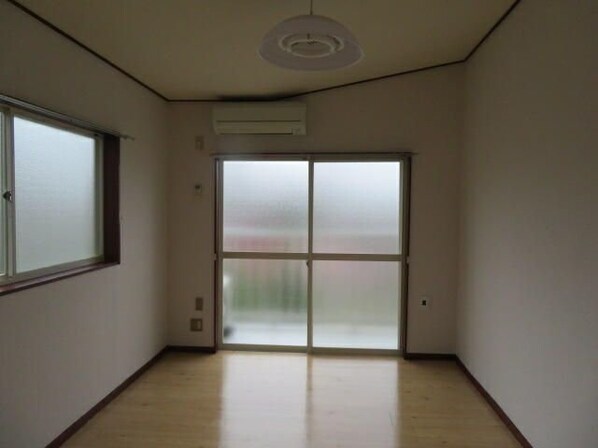 ホワイトヴィレッチ国見の物件内観写真